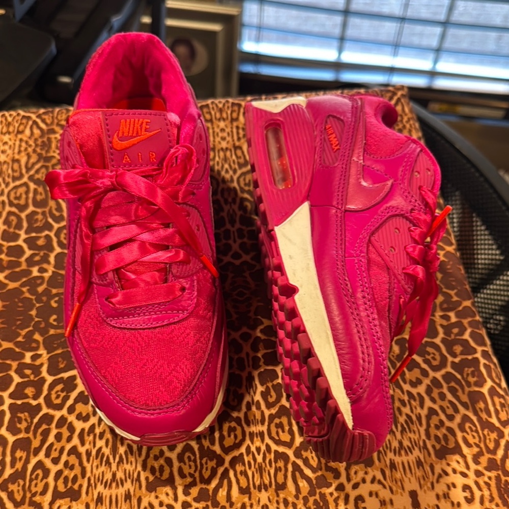 Nike Air Max Pink Sneakers